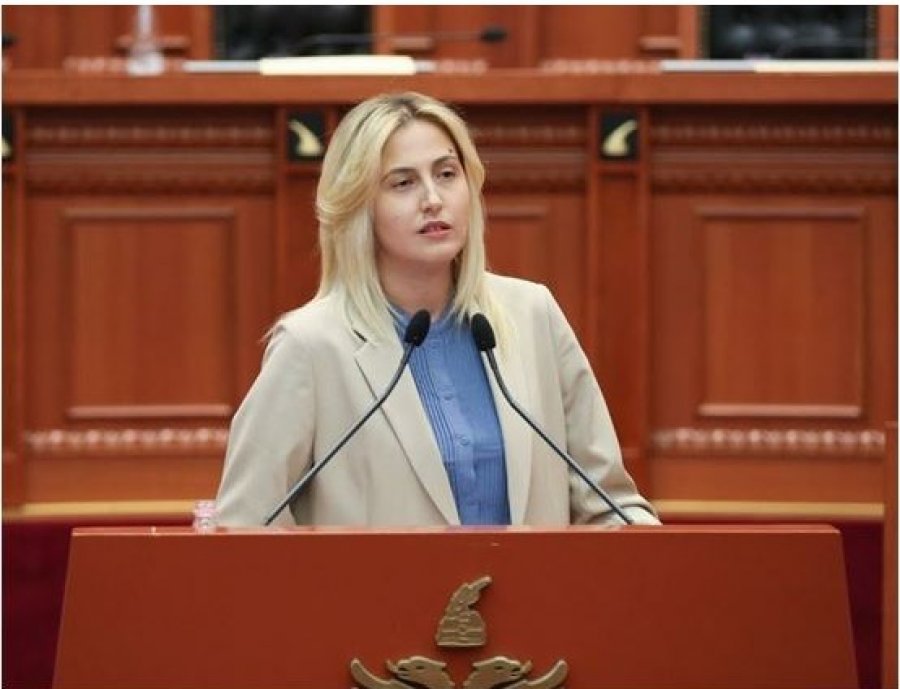  Ina Zhupa shpreh urimet për Sulltan Novruz: Le të jetë kjo ditë bekimi për rrugën e re drejt ndryshimit që kanë nisur shqiptarët