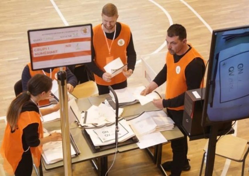 Numërimi i votave të 11 Majit, PD me 2 numërues, PS me 1, PSD 1 numërues
