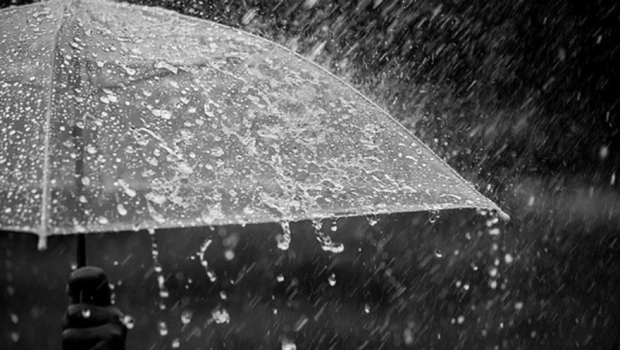 Reshje shiu dhe dëborë në zonat malore, parashikimi i motit për ditën e sotme, si do të luhaten temperatura