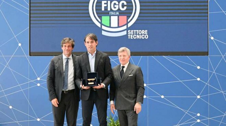 Simone Inzaghi fiton çmimin ‘Pankina e Artë’ për sezonin 2023-2024