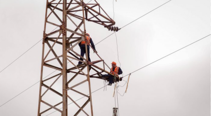 Problemet me motin e keq/ Ndërpritet energjia elektrike në Lezhë