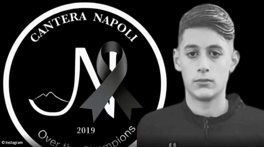 Tronditet Napoli, ndërron jetë para stërvitjes futbollisti 14-vjeçar
