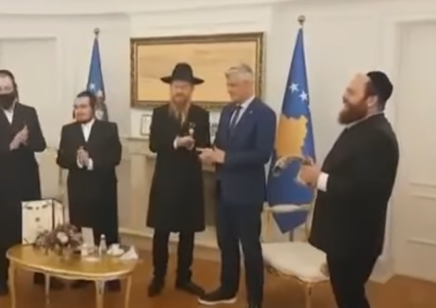 Zbulohet një video sesi Hashim Thaçi këndohej në zyrë nga Kryerabini i Shqipërisë, Yoel Kaplan