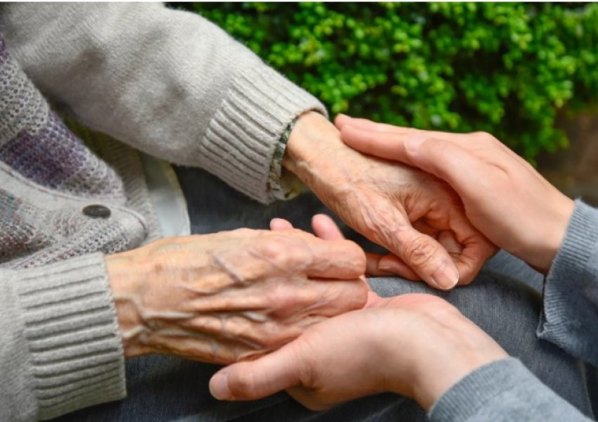 Rregullatorët e BE-së bllokojnë ilaçin e ri të Alzheimerit duke përmendur efekte anësore potencialisht fatale