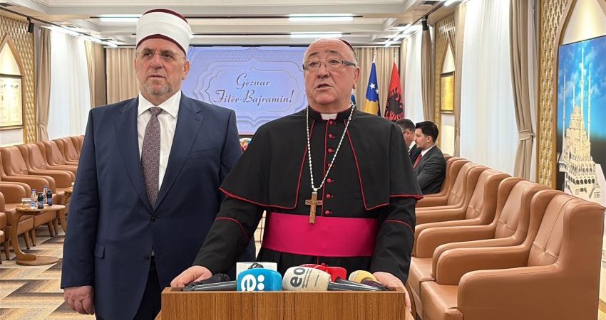 Ipeshkvi Dodë Gjergji viziton BIK-un: Jemi vëllezër dhe sakrificat i bëjmë në emër të dashurisë për Zotin
