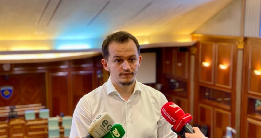 Cakolli për “votimin e fshehtë”: Përpjekje për të turbulluar, deputetët nuk janë zgjedhur për të fshehur votat e tyre