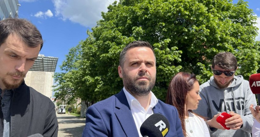 Kryetari i AGK’së: Rangimi në indeksin e lirisë së shtypit shokues, klima e Qeverisë Kurti ka qenë vazhdimisht kundër mediave