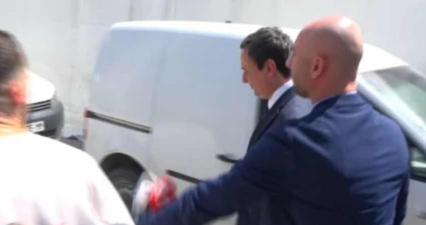 AGK-ja dënon pengimin e gazetarit nga mbrojtja e afërt e Kurtit 