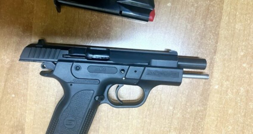Shtiu me armë në një aheng familjar, shoqërohet në polici i dyshuari në Kaçanik