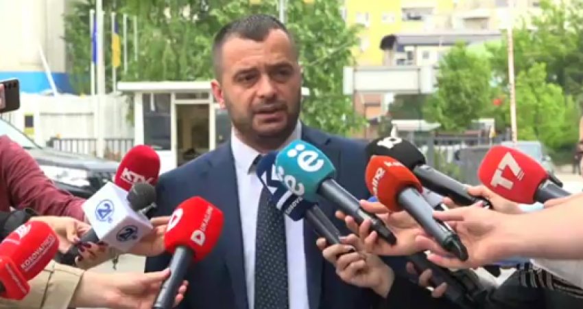 Vetëvendosje e konfirmon: Haxhiu do të jetë sërish kandidate për kryeparlamentare, do të shkojmë prap me votim të fshehtë