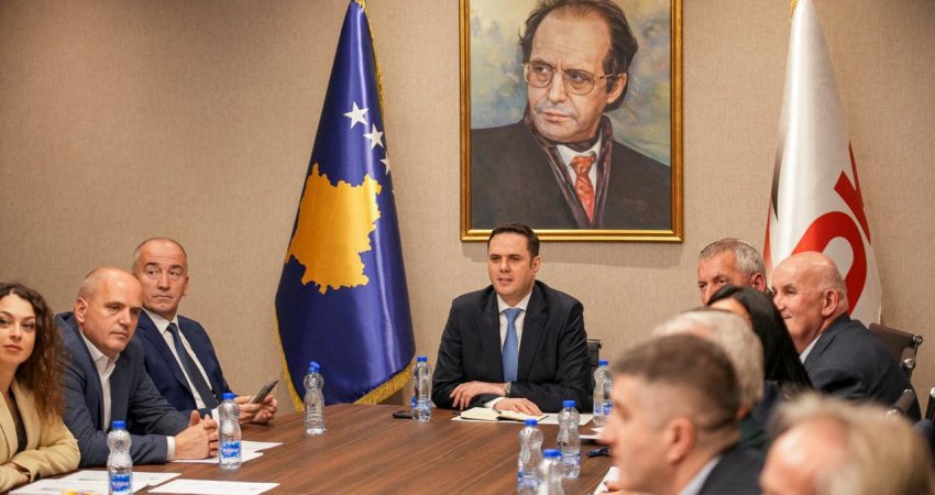 Ftesa e Kurtit për koalicion, LDK thërret mbledhje