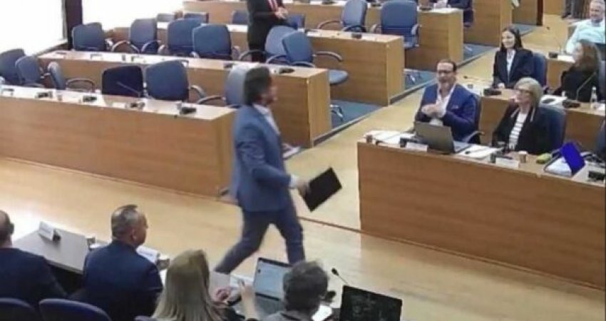 Përplasjet për Çagllavicën bllokojnë mbledhjen e Kuvendit të Prishtinës – Rama dhe LDK braktisin seancën