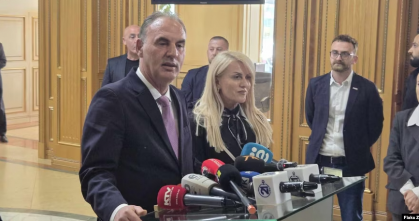 Limaj: Nëse kemi ftesë nga Abdixhiku, i përgjigjemi