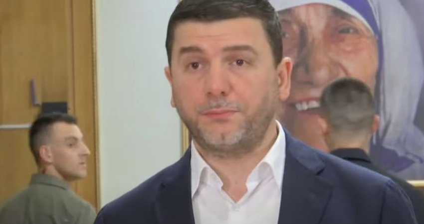 Krasniqi fajëson Vetëvendosjen: Po e dhunojnë vullnetin e qytetarëve, qëndrimin e njëjtë e kemi edhe pasnesër