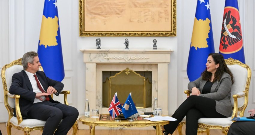 Osmani takohet me ambasadorin britanik, flasin për krijimin e institucioneve dhe Procesin e Berlinit