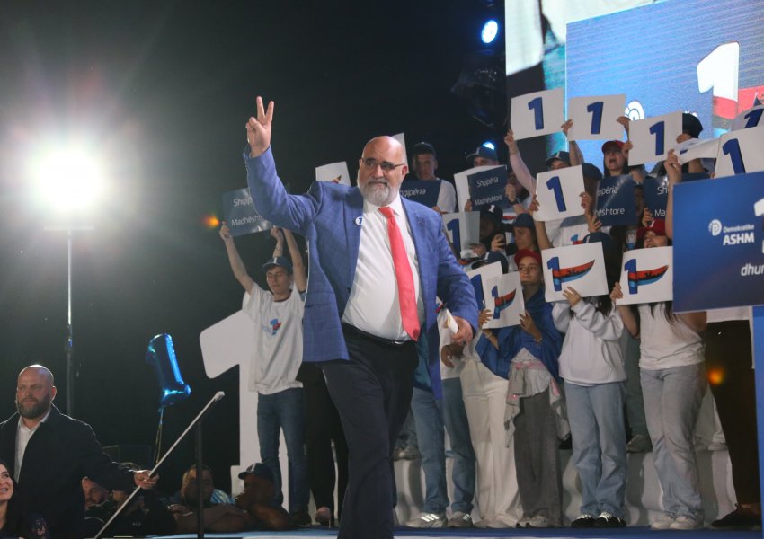 Chris LaCivita: Gjithë bota i ka sytë nga këto zgjedhje. Vendosni besimin tuaj tek një mjek, i cili do të shpëtojë të ardhmen e Shqipërisë