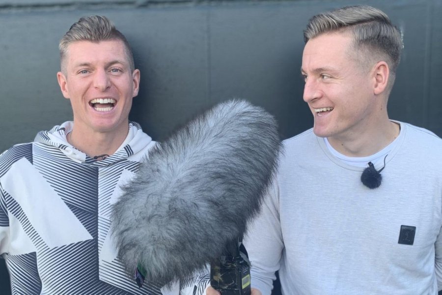 Batuta epike e Toni Kroos-it: Mes një alarmi dhe një qeni roje për të mbrojtur shtëpinë zgjedh... Acerbin