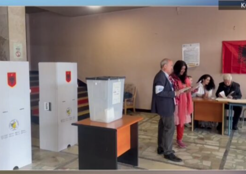 Nis me një orë vonesë procesi i votimit në disa qendra në Korçë