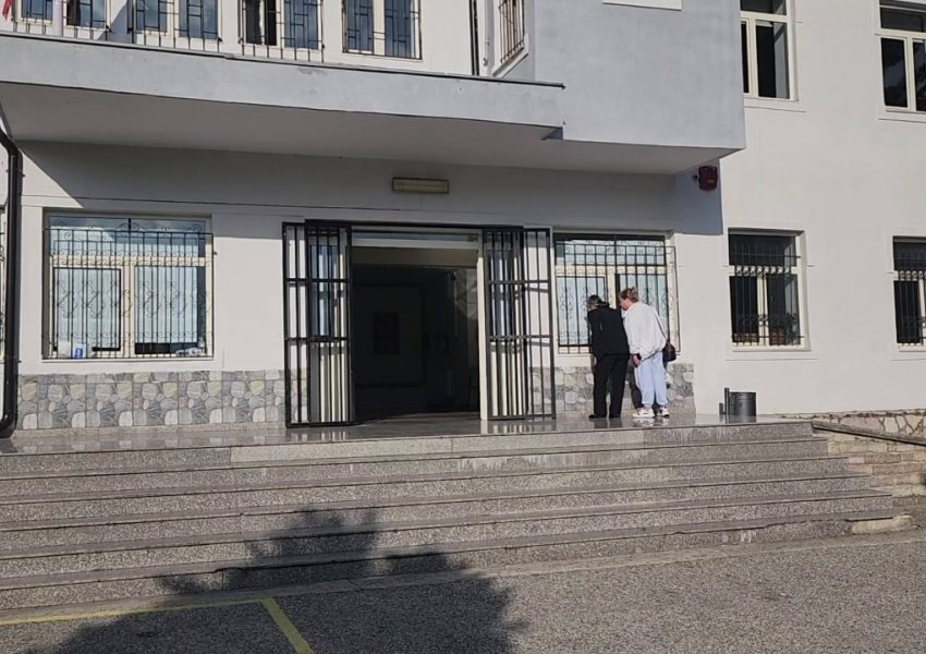 Procesi i votimit në Gjirokastër/ Të hapura 198 qendra votimit, të regjistruar mbi 115 mijë votues