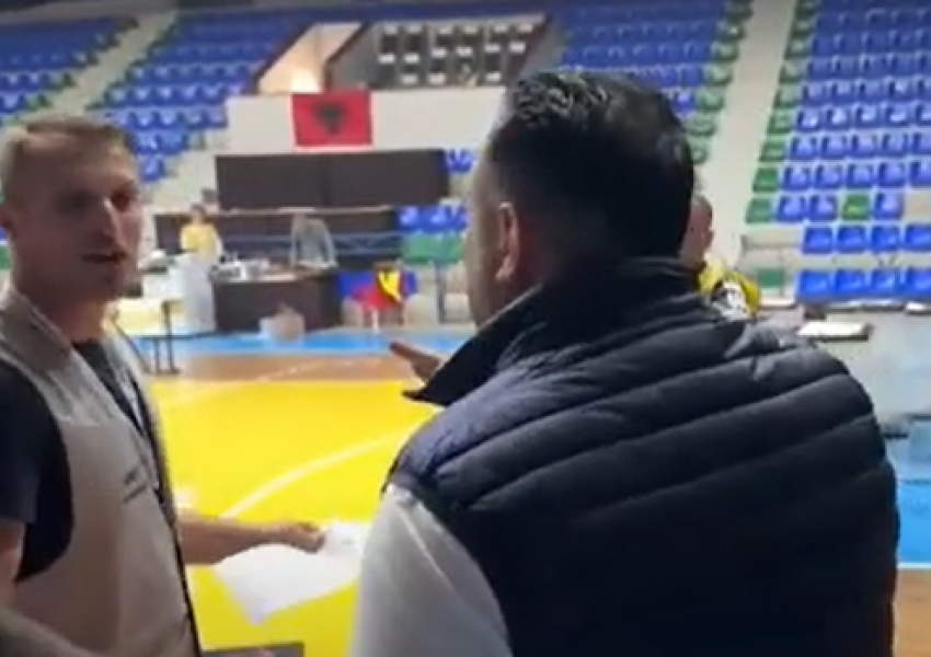 Tensione në një KZAZ në Durrës/ Dy vota tepër në një kuti votimi, PD kërkon ndërprerjen e procesit