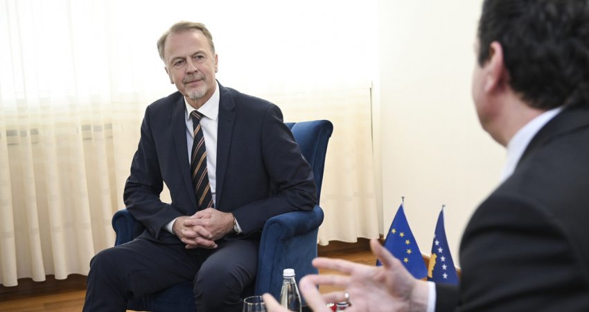 Orav për takimin me “Kryeministrin në largim”: Duhet qeveri funksionale për përparim në integrimet evropiane