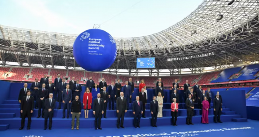 Udhëheqësit evropianë mblidhen në Tiranë në kërkim të zgjidhjeve kreative për Ukrainën