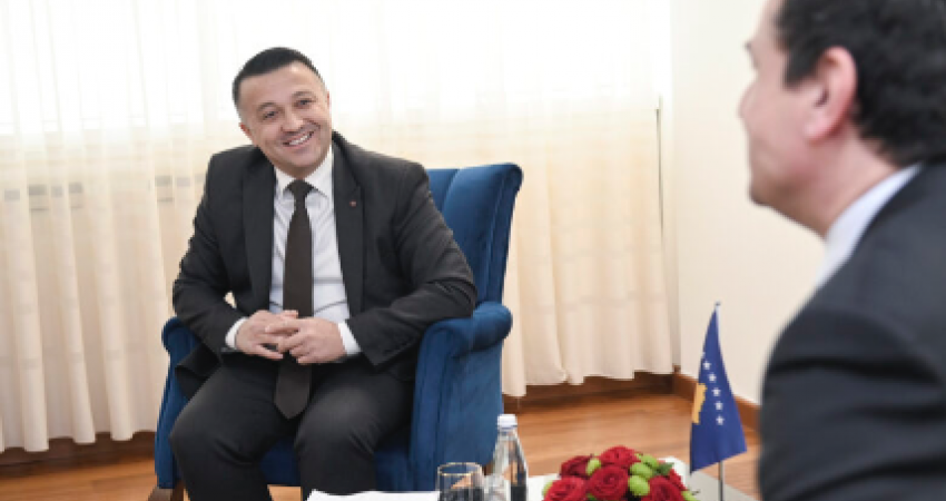 Berisha: S’kam marrëveshje me Kurtin – s’e votoj dikë që nuk më respekton