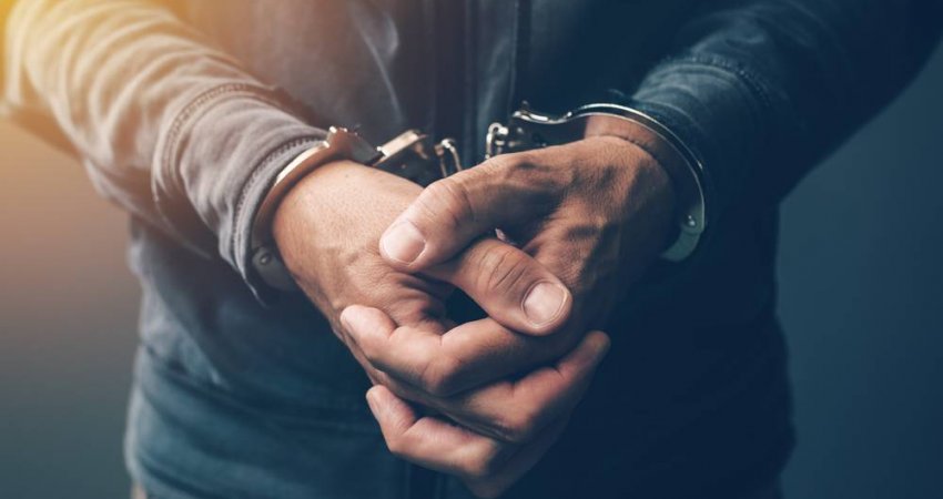 Arrestohet një person në Mitrovicë, sulmoi fizikisht babanë e tij