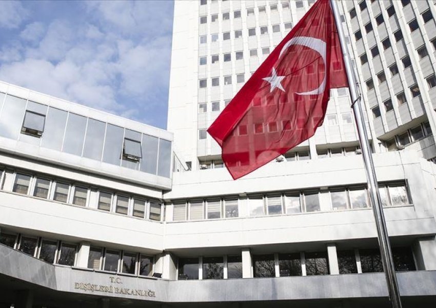 Turqia bën thirrje për ndërprerje të menjëhershme të ofensivës tokësore izraelite në Gaza
