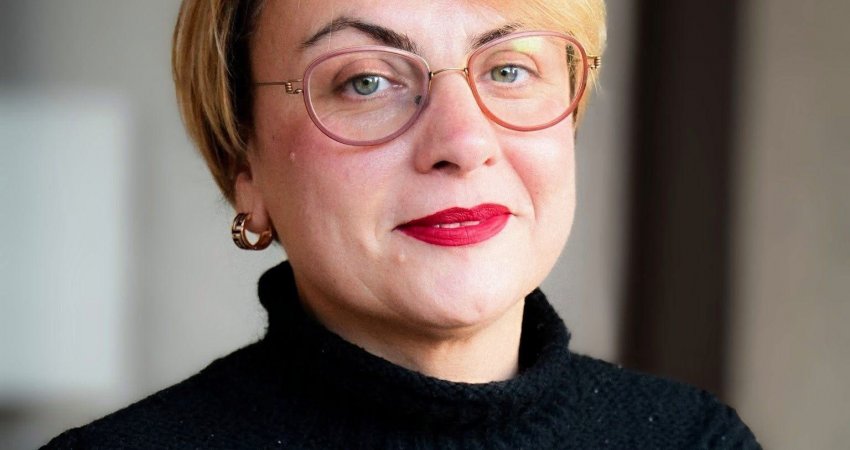 Dejona Mihali godet PDK-në: Katandisur në parti të kafexhive dhe insinuatave SHIK-iste