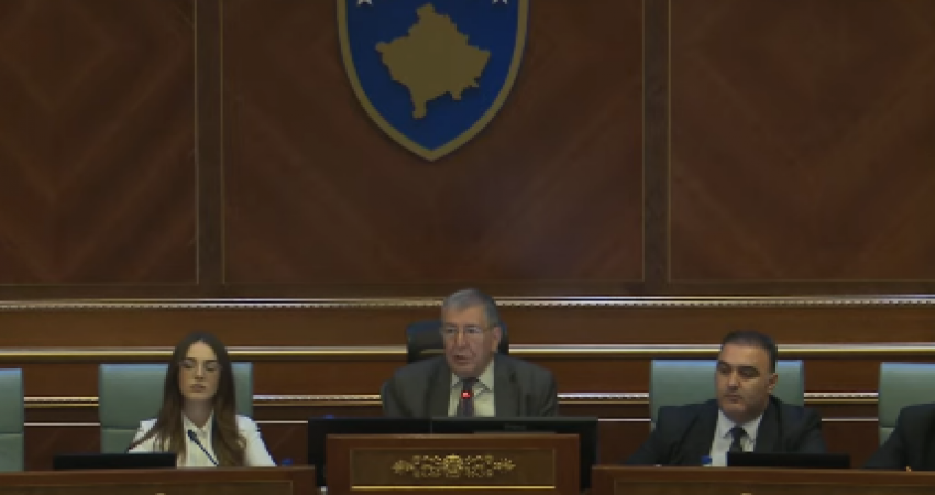 20 herë “jo” për Haxhiun: Kuvendi ngec në vend, opozita nuk lëviz
