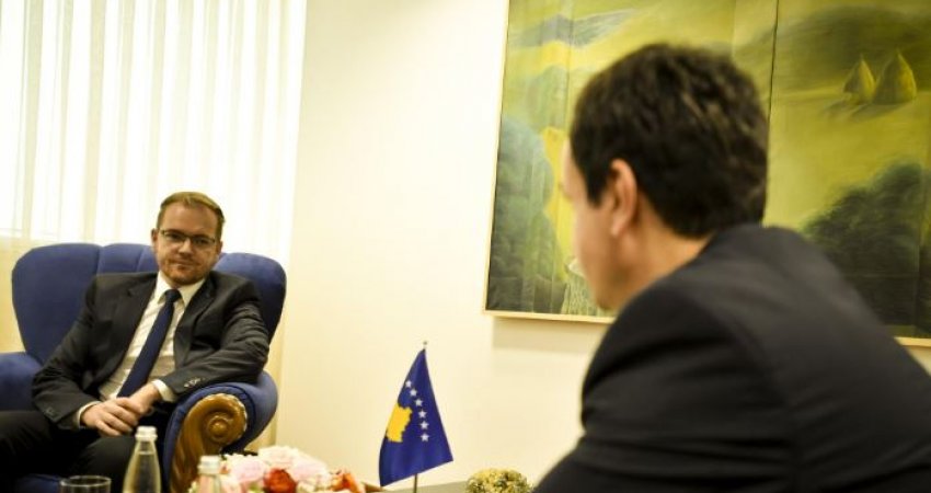 Arbër Vokrri lirohet nga detyra, shkak deklarimet se ndërkombëtarët nxitën trazira në veri