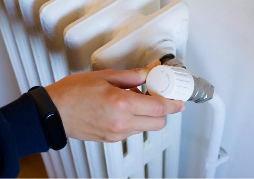 Faturat e energjisë në të gjithë Evropën: Çfarë pjese të kostos përbëhet nga taksat?
