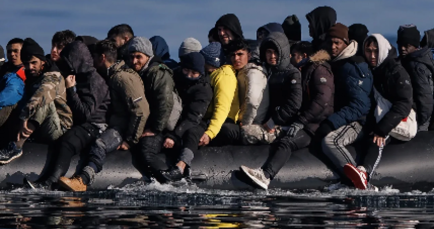 “The Times”: Britania do t’i kërkojë Kosovës të pranojë emigrantë