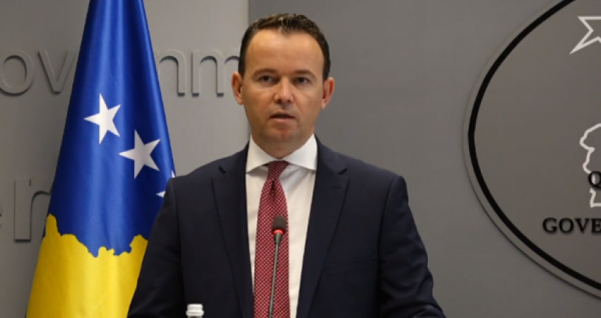 Faton Peci ende asnjë fjalë për intervistimin si i dyshuar për korrupsion nga Prokuroria Speciale
