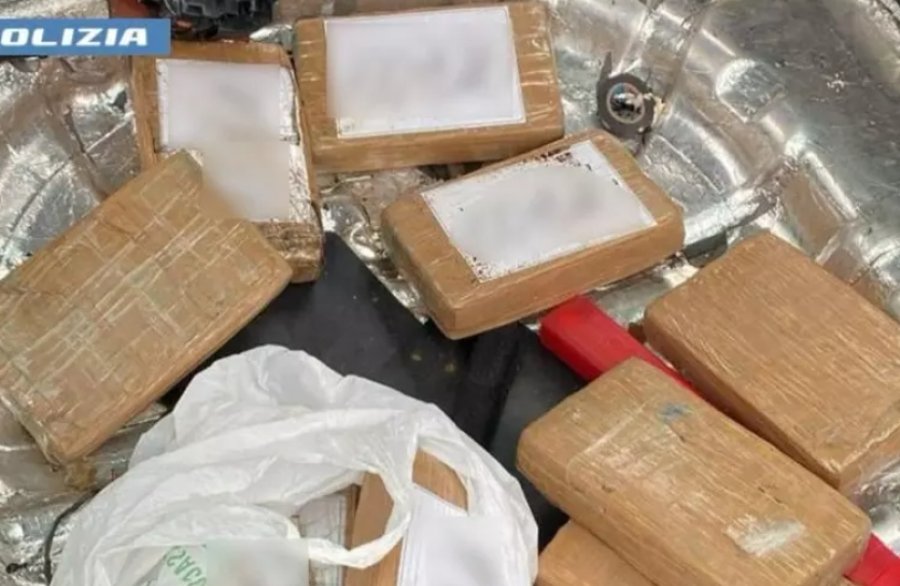 Itali/ Me 10 kg kokainë në bagazh, i riu shqiptar tenton t'i ikë policisë
