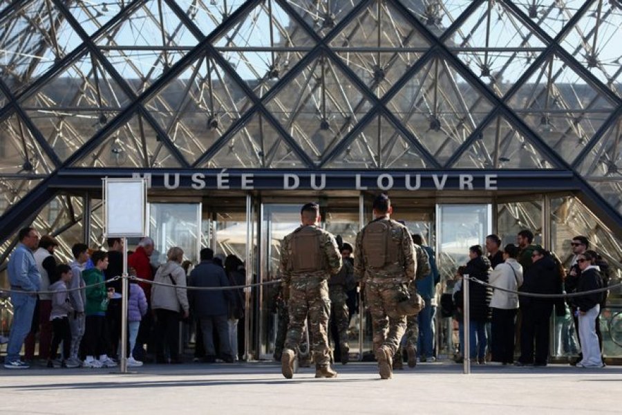 Prokurorja e Parisit: Vjedhja e Louvre nga hajdutë amatorë, jo nga porfesionistë