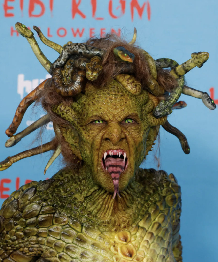 Jo më kot është 'mbretëresha e Halloween-it'/ Heidi Klum zbulon sa orë dhe njerëz u deshën për kostumin e saj
