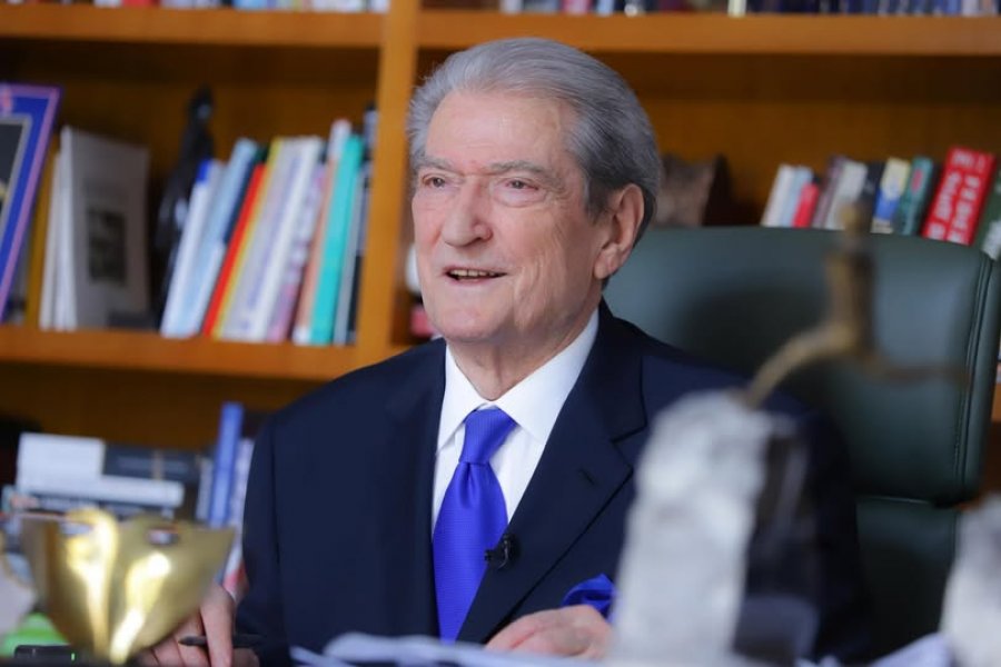 Fshinë nga rrjetet gjithçka që ka lidhje me Ballukun, Berisha: Ministrat, deputetët, administratën... i kapi Lubofobia