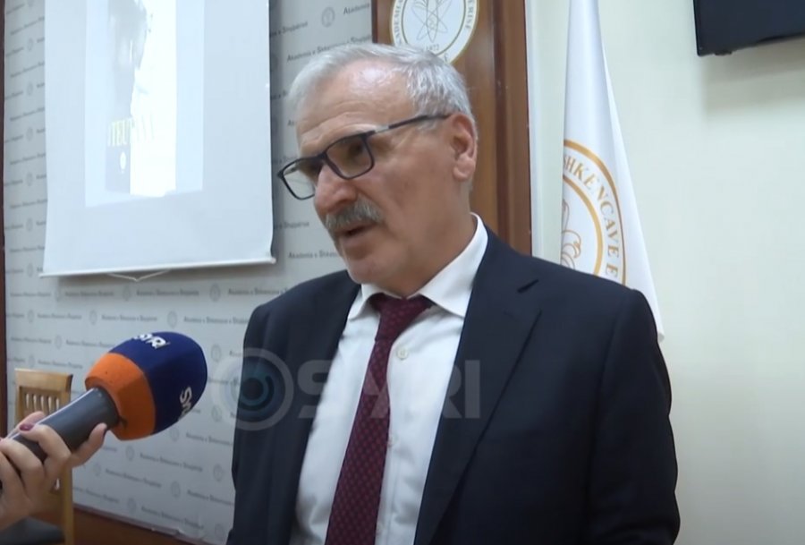 Syri Tv/ 'Teutana', romani i ri i i Alfred Dukës, Shkrimtari: Nuk i ngjan askujt, nuk konkurron asnjë