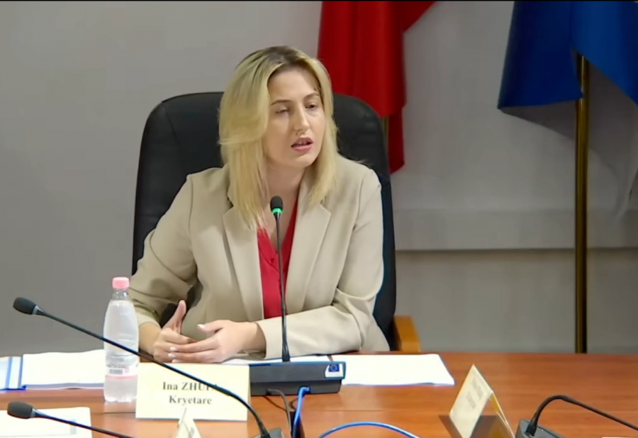 Ina Zhupa: Moli i improvizuar në Ksamil, i rrezikshëm e jashtë çdo standardi. Bashkia Sarandë lë pa punë 200 familje