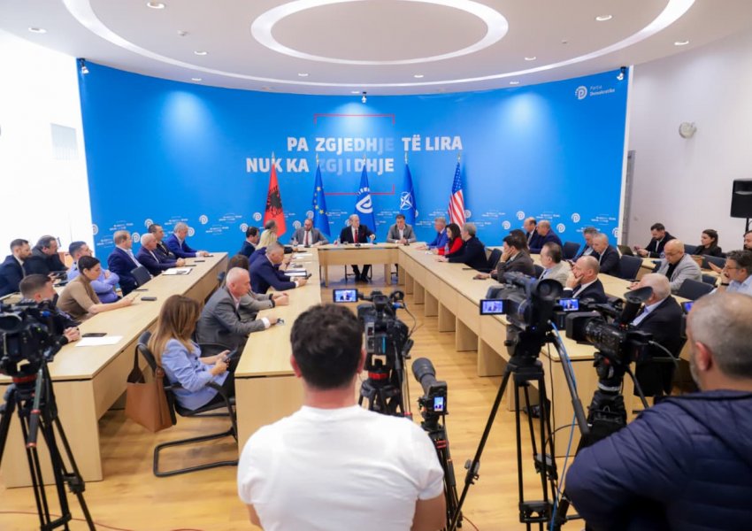 Berisha lexon raportin: Këta vjedhin edhe fondet e BE-së! Jo vetëm Krifca, por edhe Lubia është e implikuar