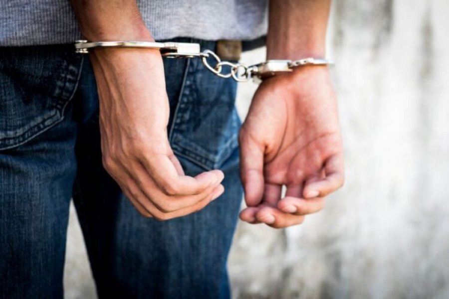 Abuzoi s*ksualisht me një të mitur, arrestohet 24-vjeçari në Gjirokastër