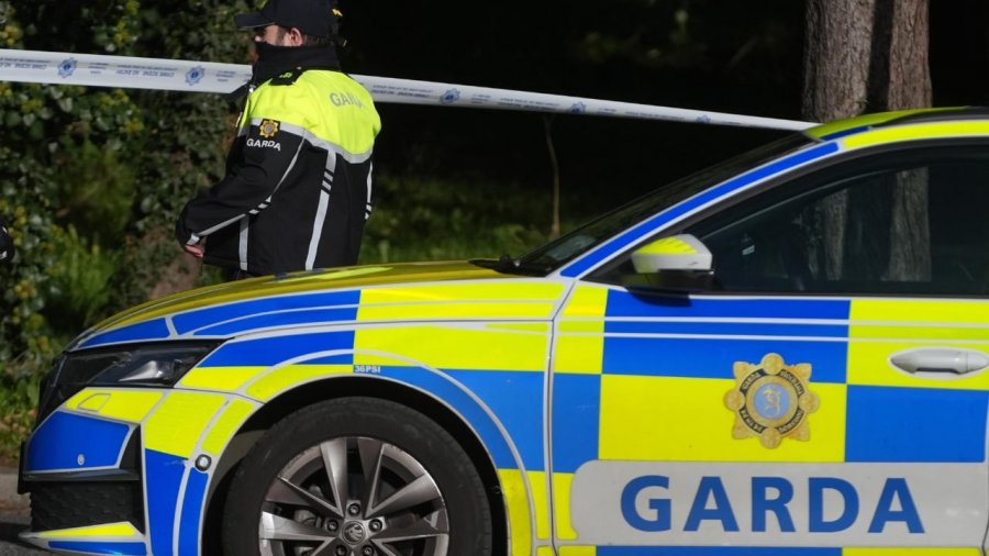 Planifikonin sulme terroriste ndaj emigrantëve, arrestohen dy persona në Irlandë
