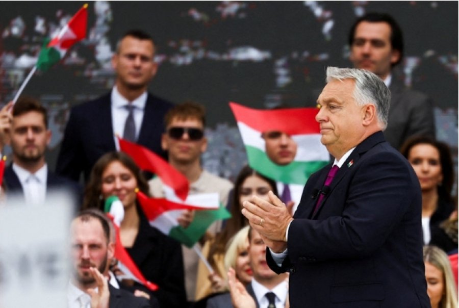 Në Hungari, grupi mediatik pro-Orban blen tabloidin kryesor 'Blikk'