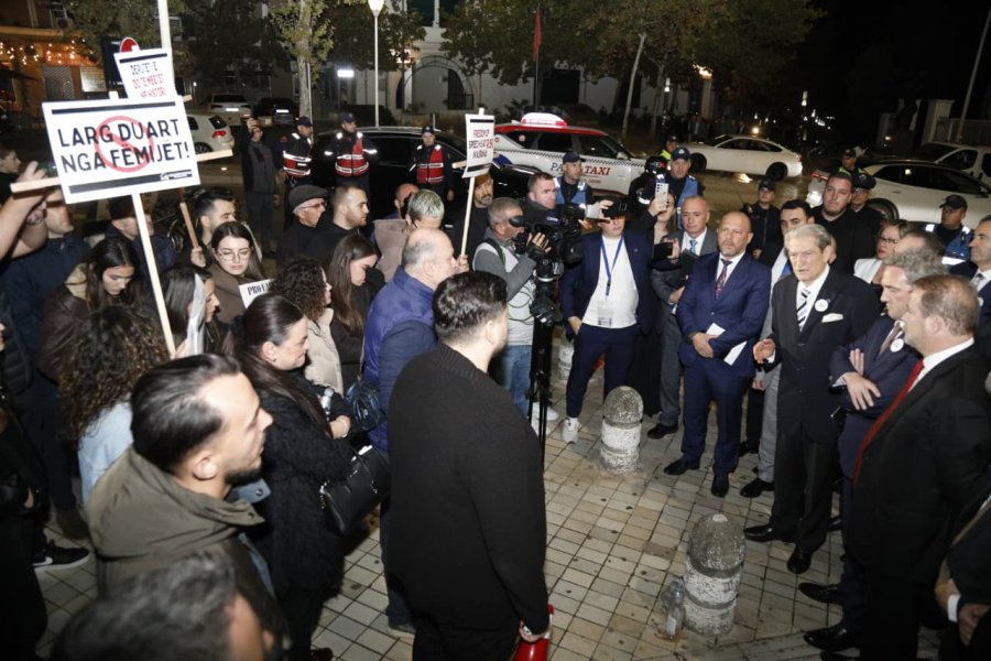 Doli në mbrojtje të familjes shqiptare, socialistët kërkojnë përjashtimin e kreut të PD nga Parlamenti