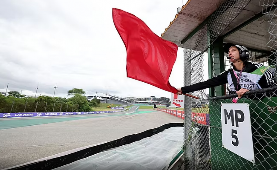 Norris triumfon në Sprintin e Brazilit para Antonelli-t dhe Russell-it, Leclerc i pesti, Hamilton i shtati