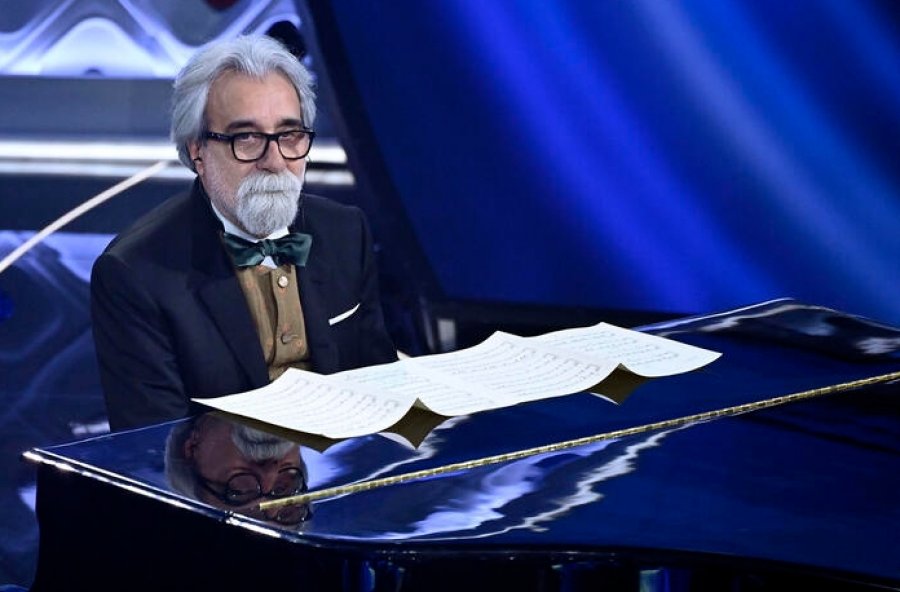 Ndërron jetë dirigjenti i njohur italian Giuseppe Vessicchio! Maestroja i Sanremos 