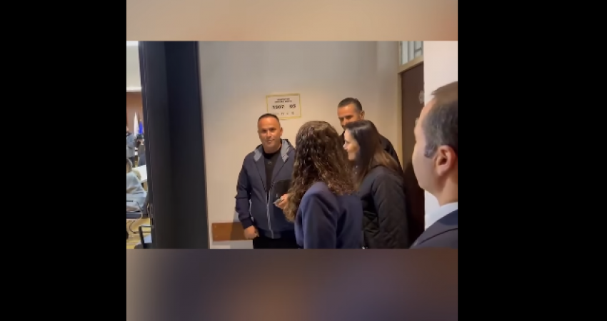 “Vallahi s’hi”, qytetari ia lëshon radhën për votim presidentes Osmani