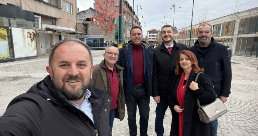 Konjufca viziton Pejën
